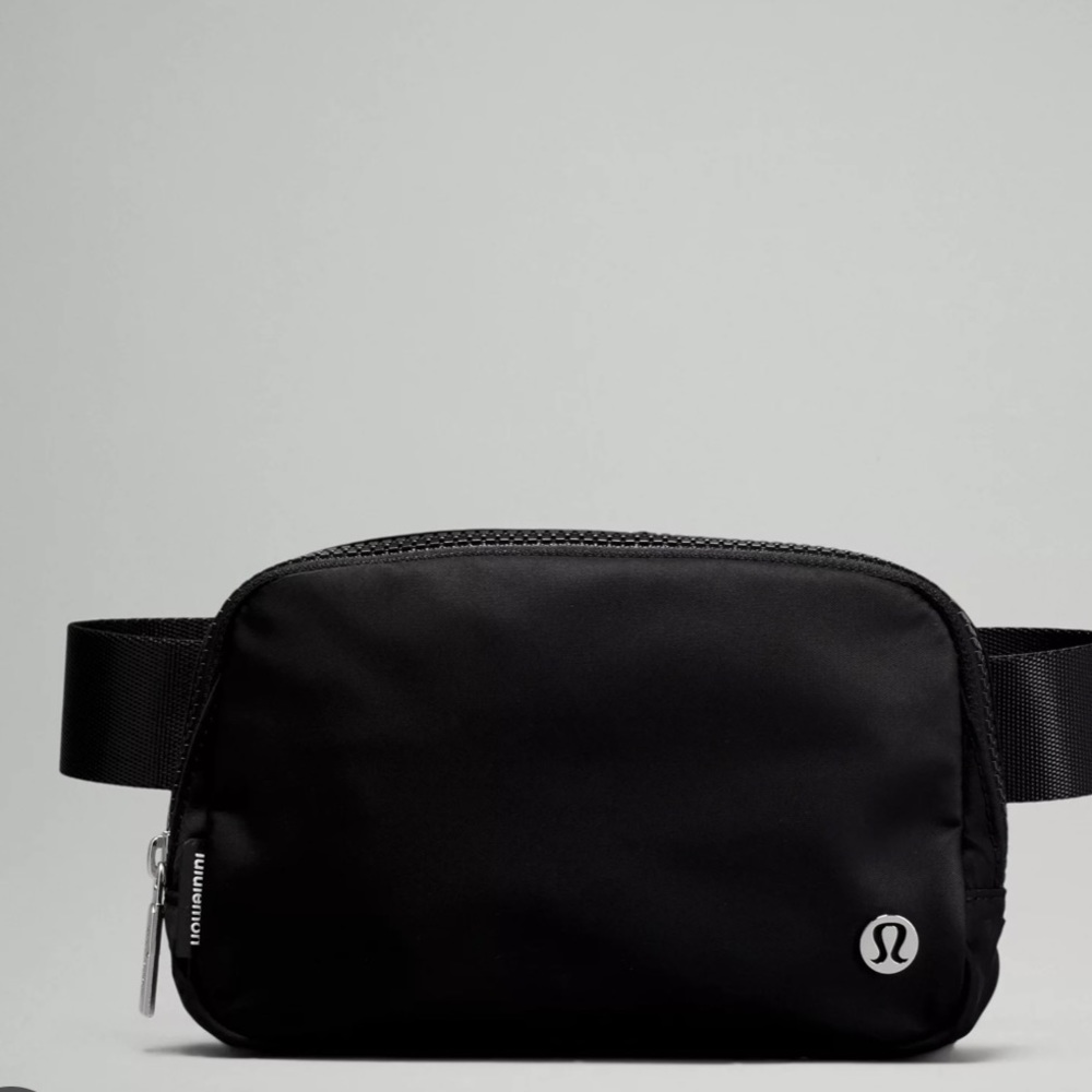 Everywhere lululemon belt bag